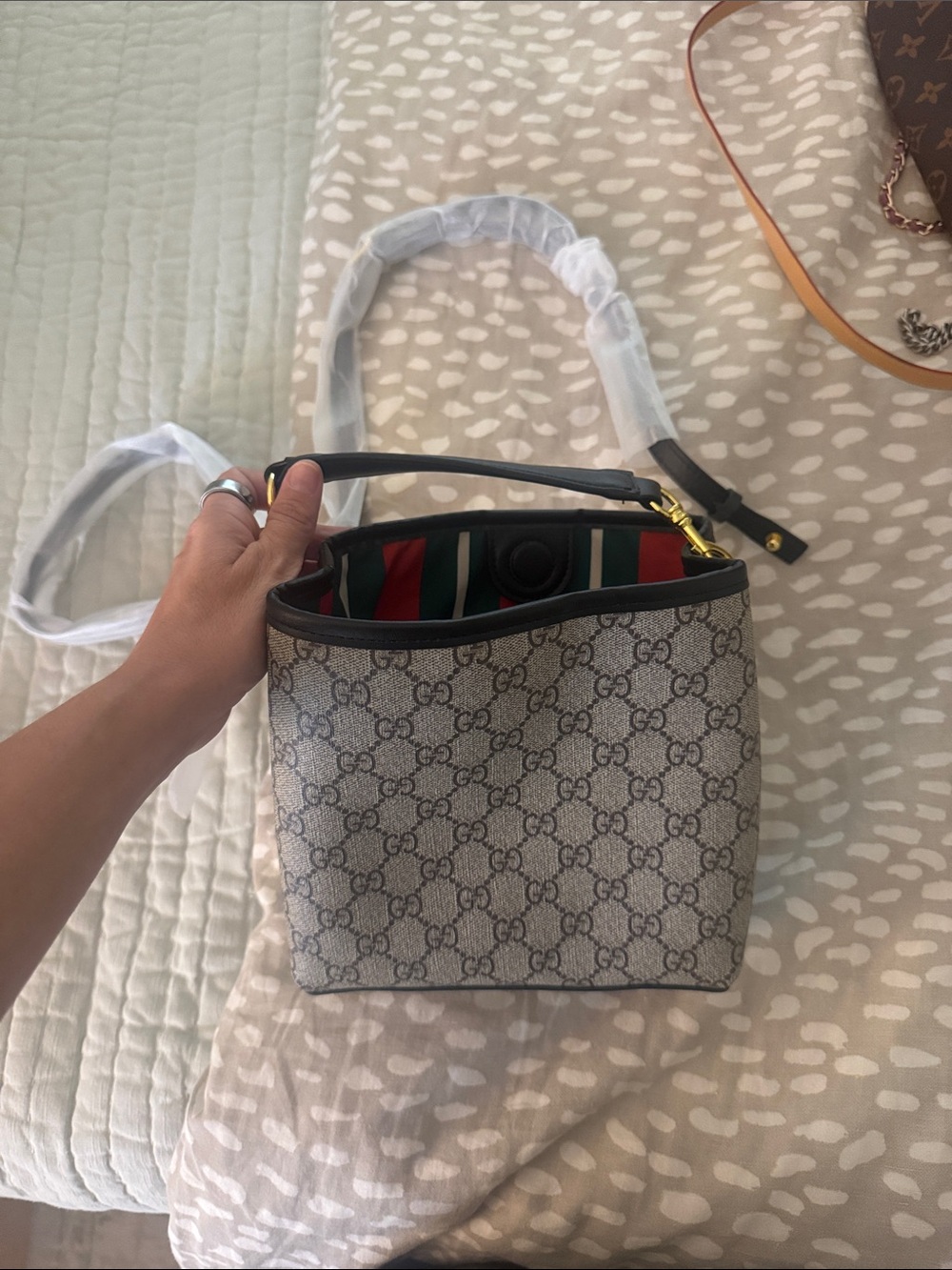 Gucci Beige GG Supreme Small Shoulder Bag